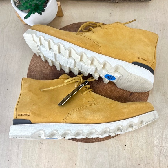 NWT Sorel Men’s Kezar Waterproof Suede Boots Yellow Suede Size 11.5